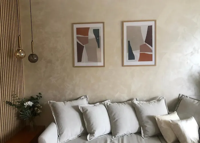 Angielska Grobla 139 *