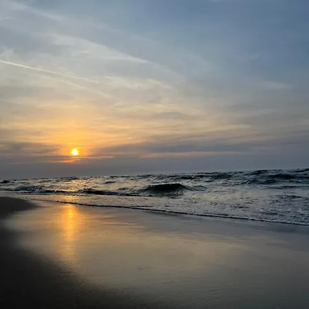 Angielska Grobla 139 *